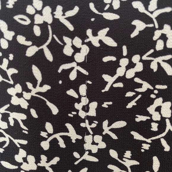 Dex tiered asymmetrical floral dress - Picture 5 of 6